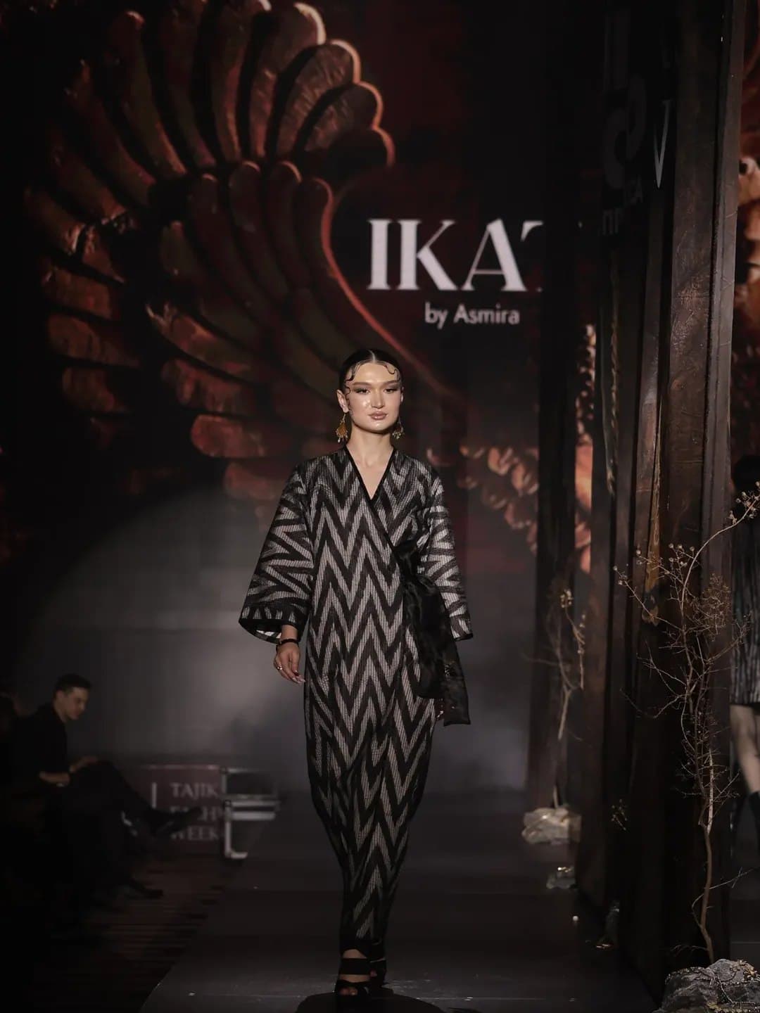 IKAT premium silk visual